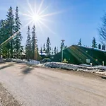 Hébergement de vacances Karhunvartijan Pirtti B2 By Interhome *
